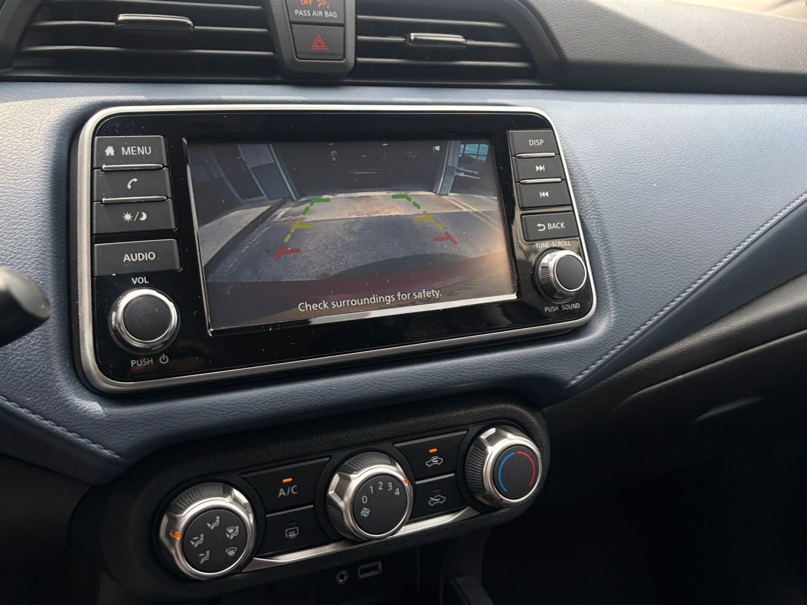 Used 2025 Nissan Versa SV FWD image 23