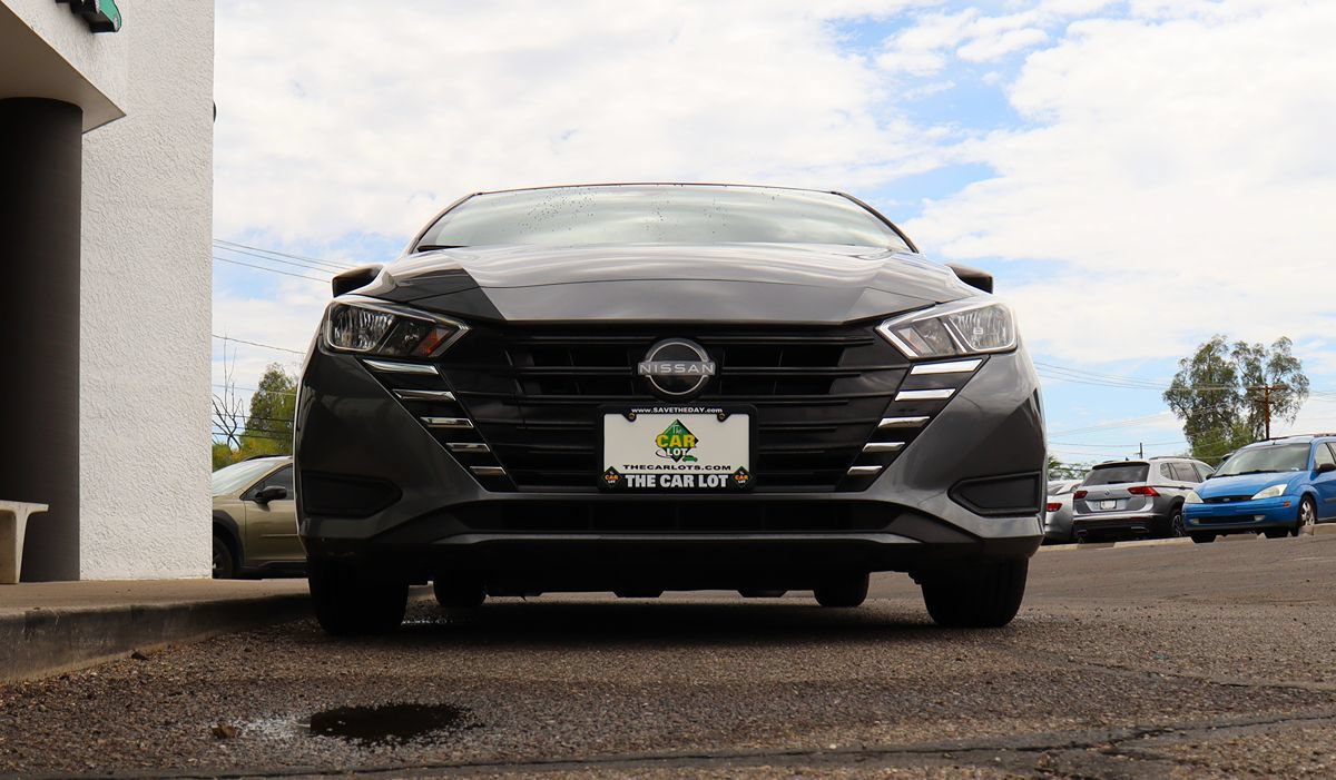 Used 2024 Nissan Versa S w/ Trunk Package FWD image 17