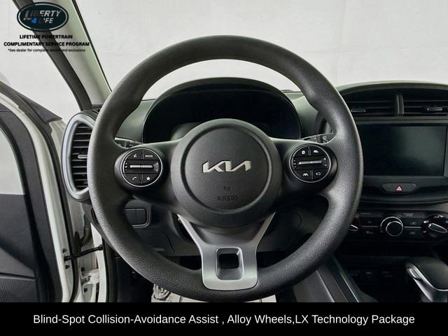 Used 2025 Kia Soul LX w/ LX Technology Package image 11