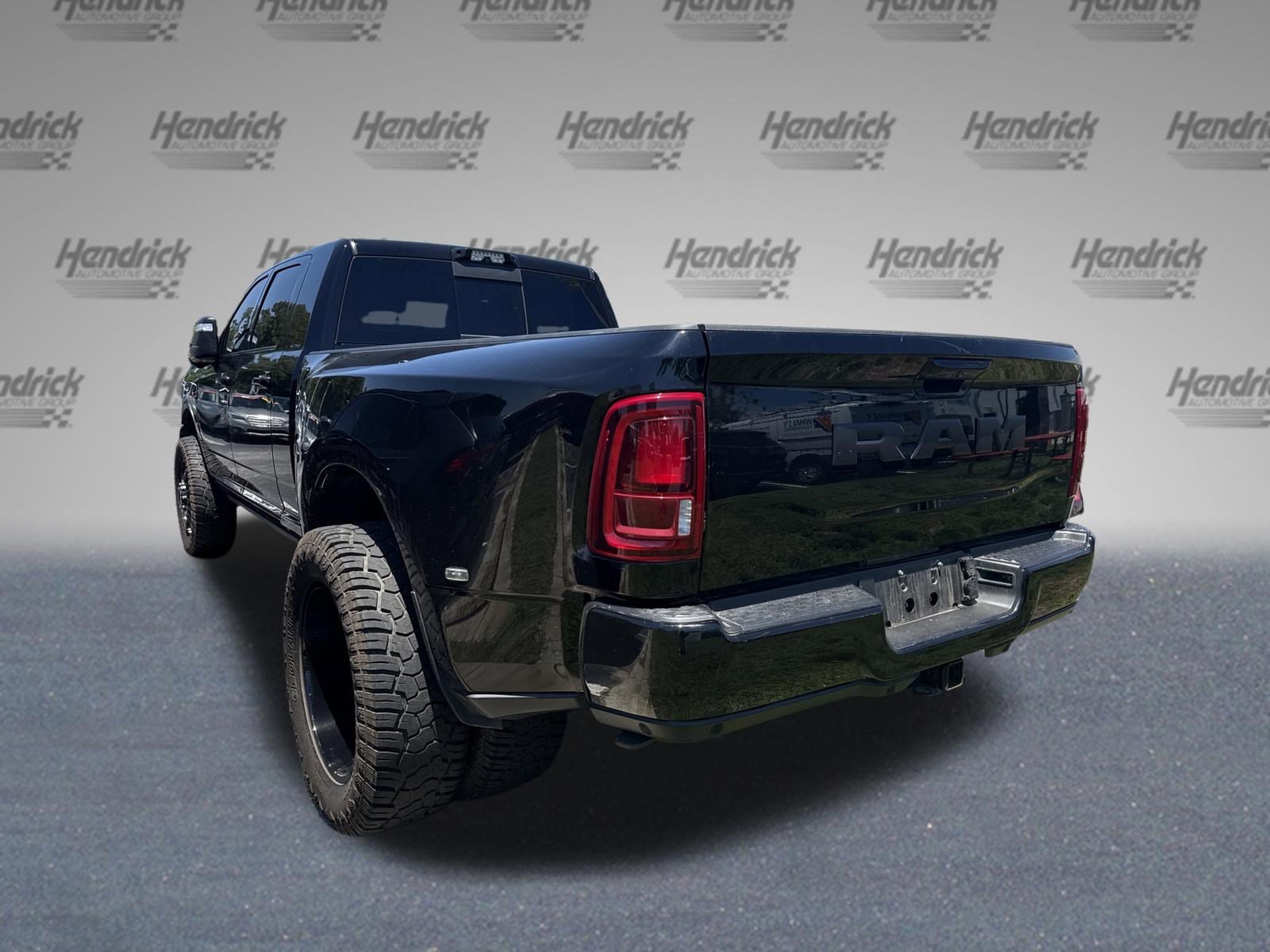 Used 2026 RAM 3500 Laramie AWD/4WD image 6