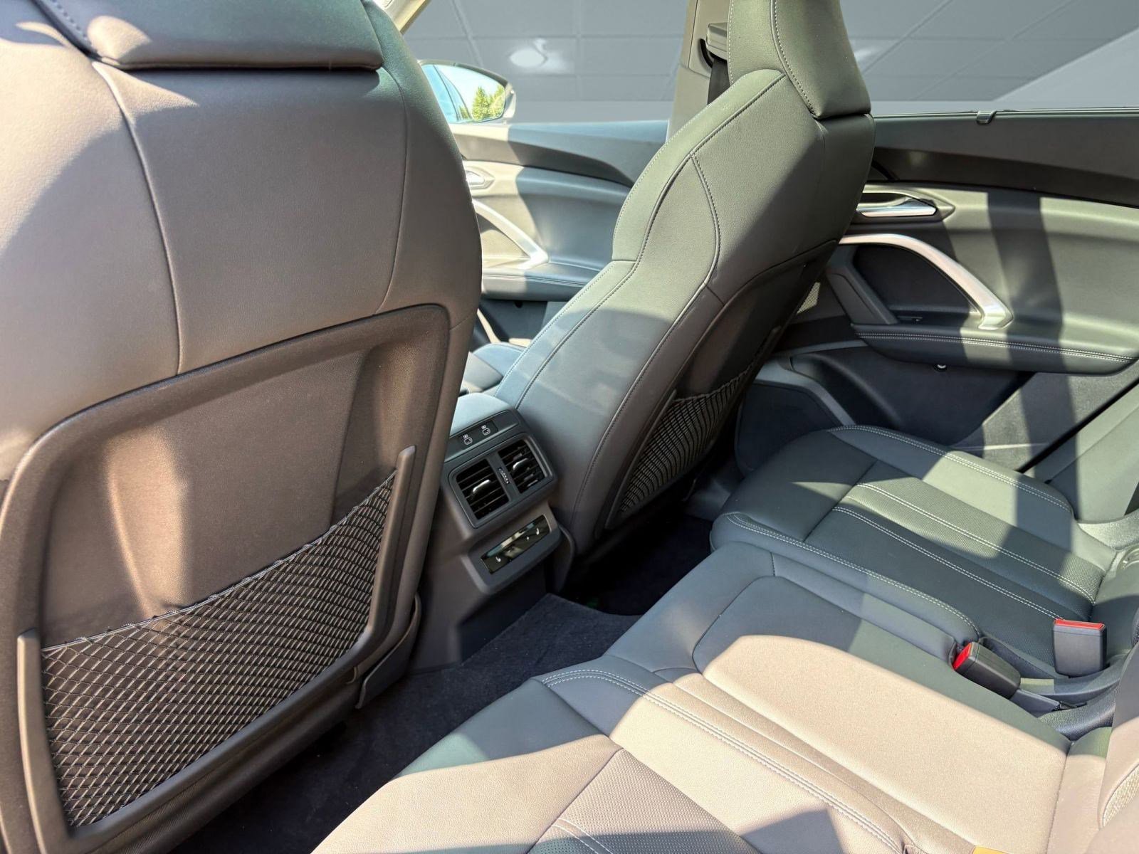 New 2025 Audi Q5 Prestige image 15