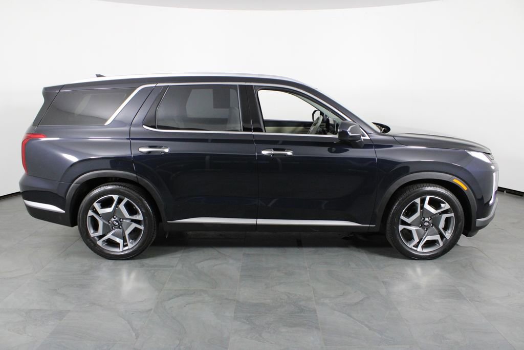 Used 2023 Hyundai Palisade Limited image 16