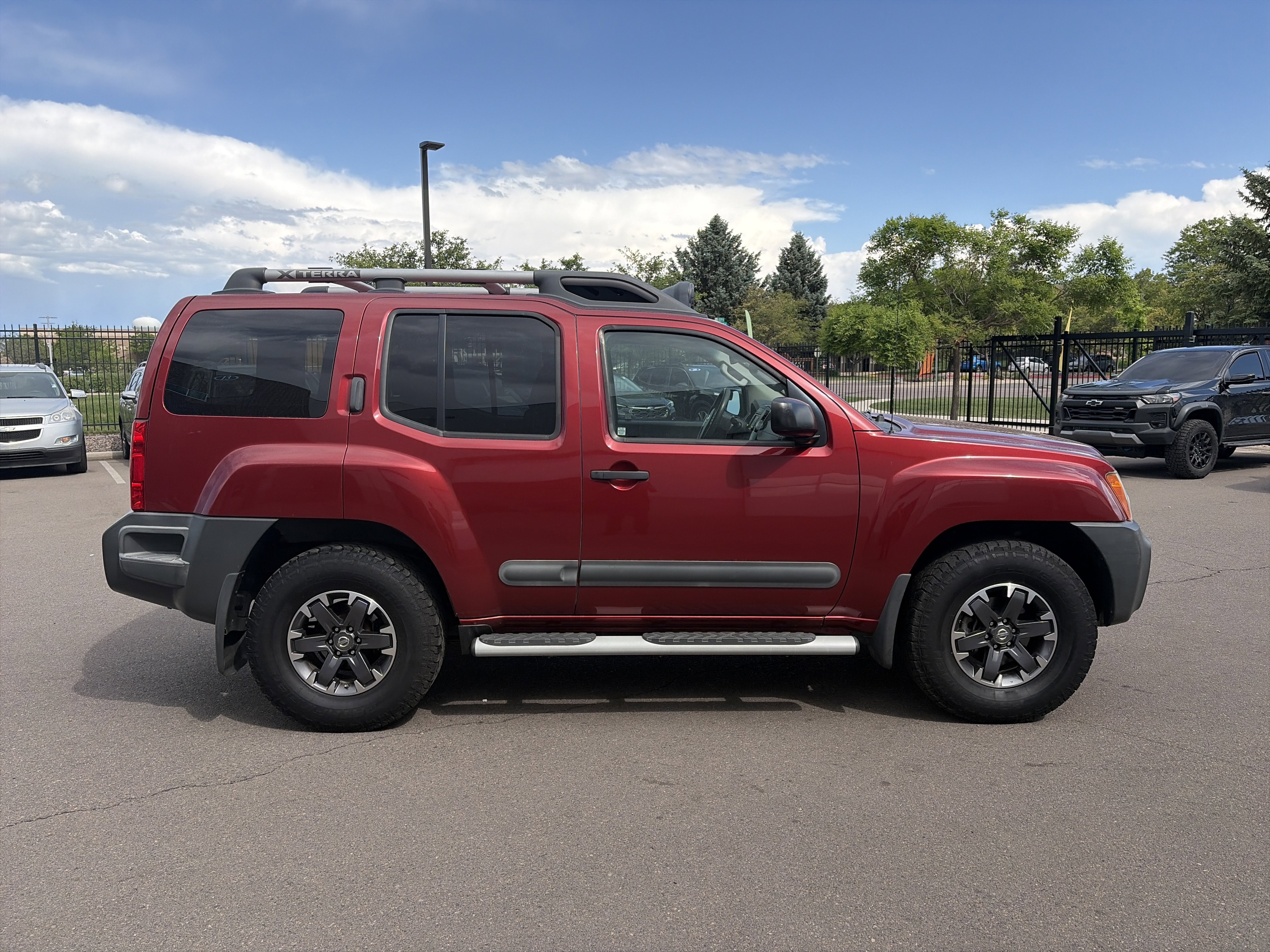Used 2015 Nissan Xterra PRO-4X AWD/4WD image 4