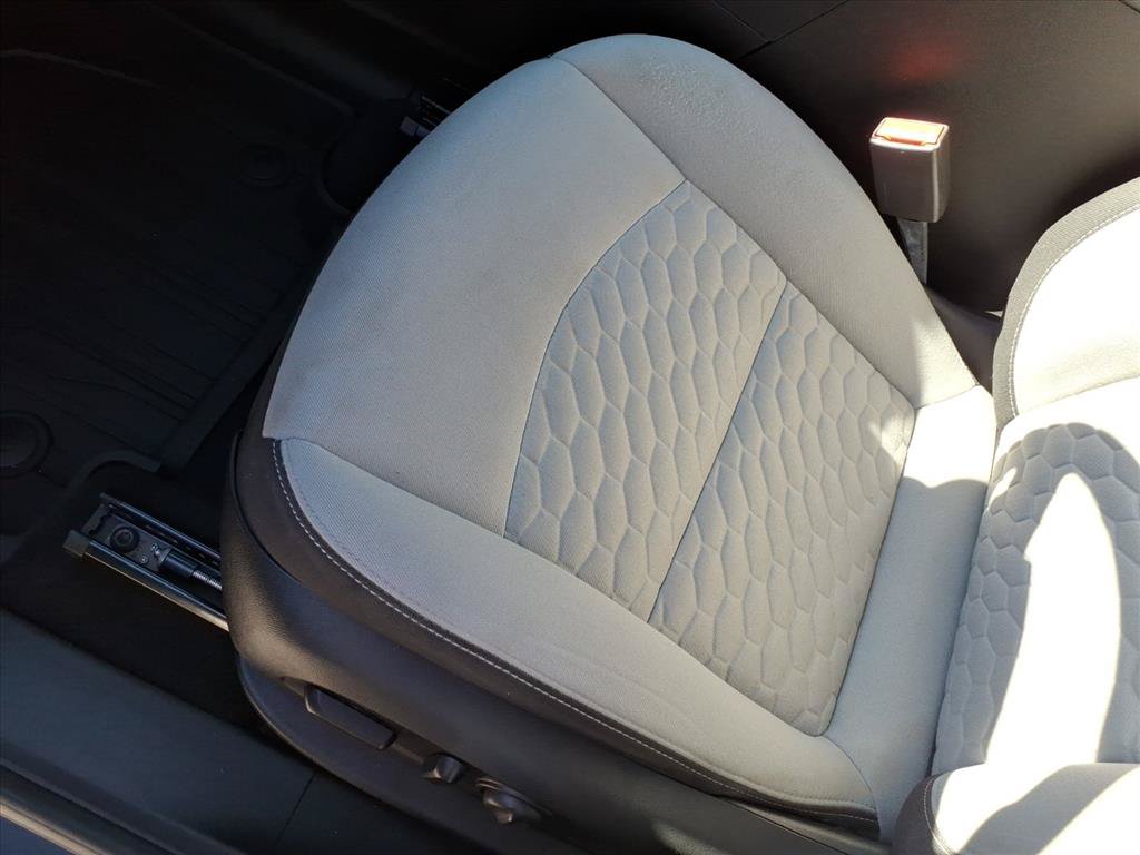 Certified 2021 Chevrolet Equinox LS w/ LS Convenience Package FWD image 21