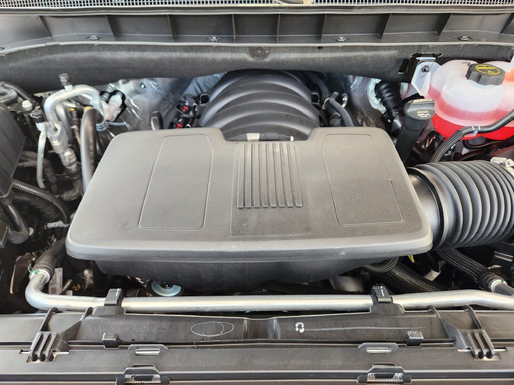 New 2026 Chevrolet Suburban RST w/ RST Capability Package AWD/4WD image 22