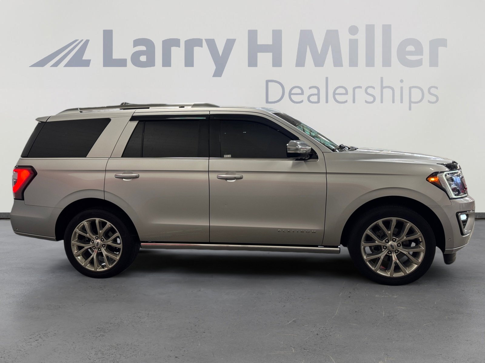 Used 2019 Ford Expedition Platinum image 6