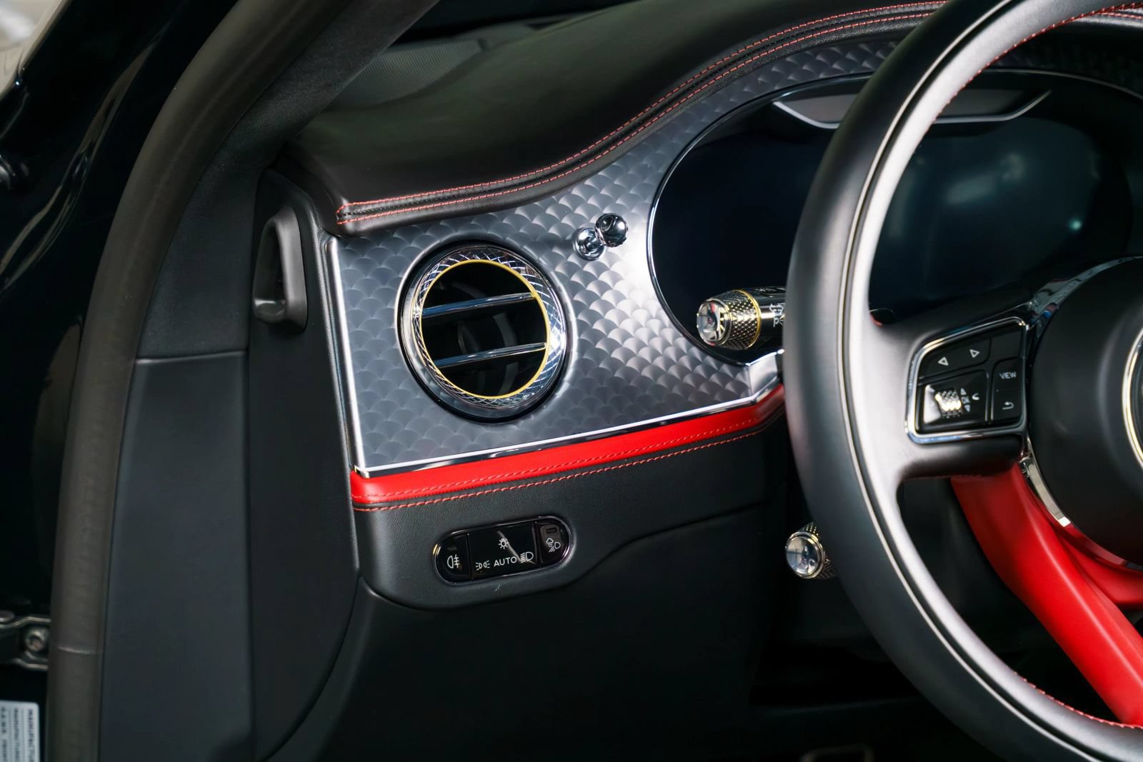 Used 2024 Bentley Flying Spur S W12 AWD/4WD image 9