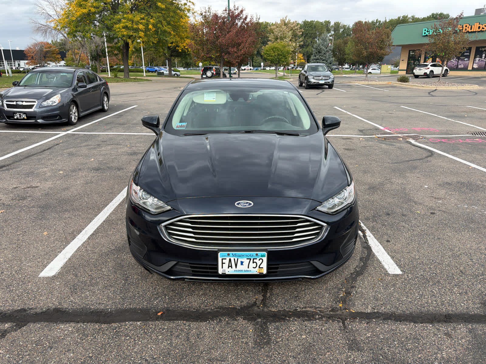 Used 2020 Ford Fusion SE FWD image 6