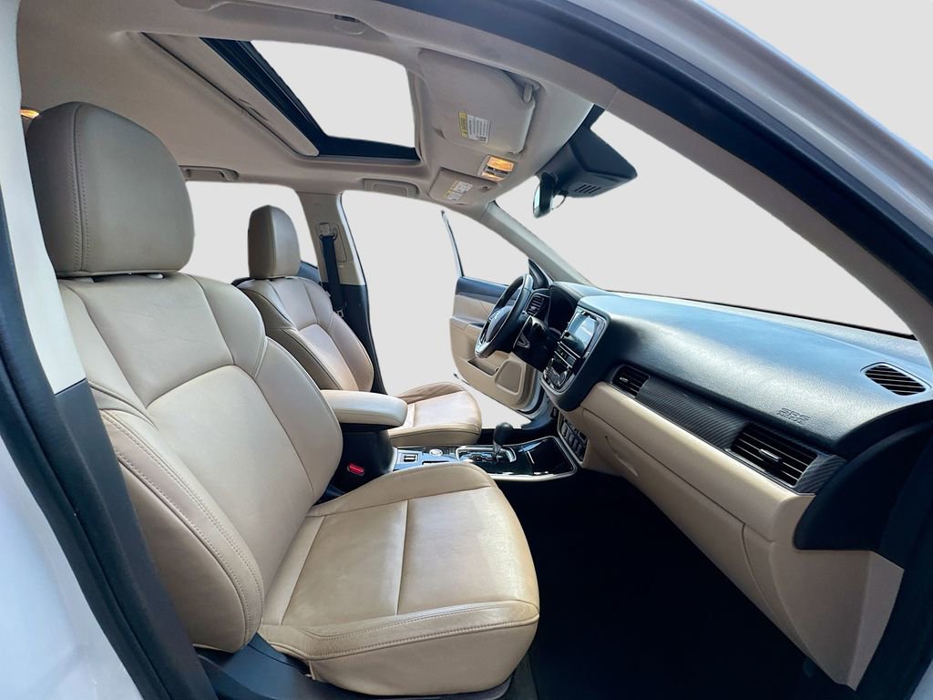 Used 2019 Mitsubishi Outlander GT image 26