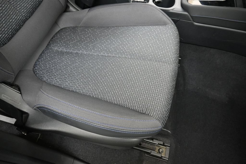 Certified 2025 Subaru Forester Premium AWD/4WD image 12