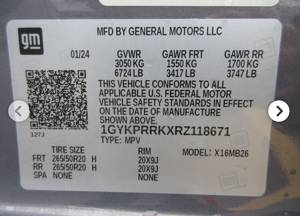 Used 2024 Cadillac Lyriq Luxury w/ LPO, Floor Liner Package image 18