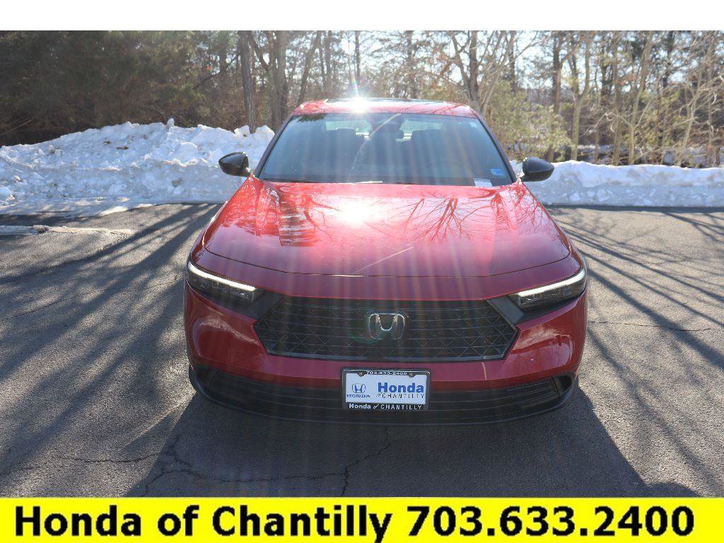 Used 2023 Honda Accord Sport image 2