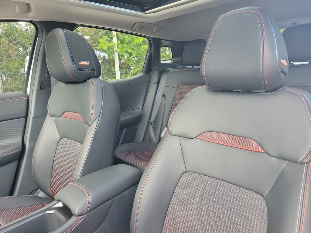 New 2026 Nissan Kicks SR image 29