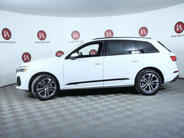 Used 2025 Audi Q7 2.0T Premium w/ Convenience Plus Package image 5