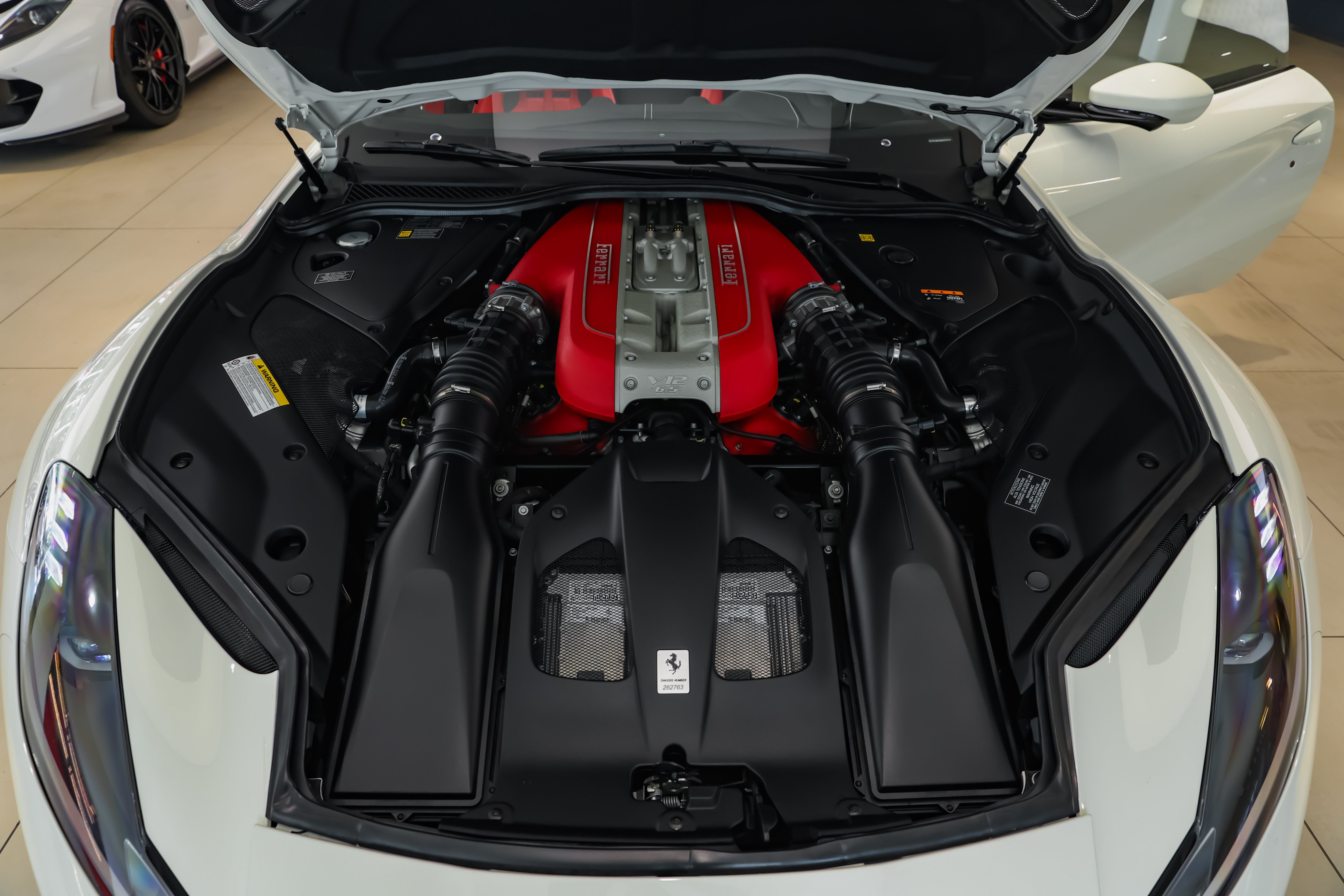 Used 2021 Ferrari 812 GTS RWD image 46