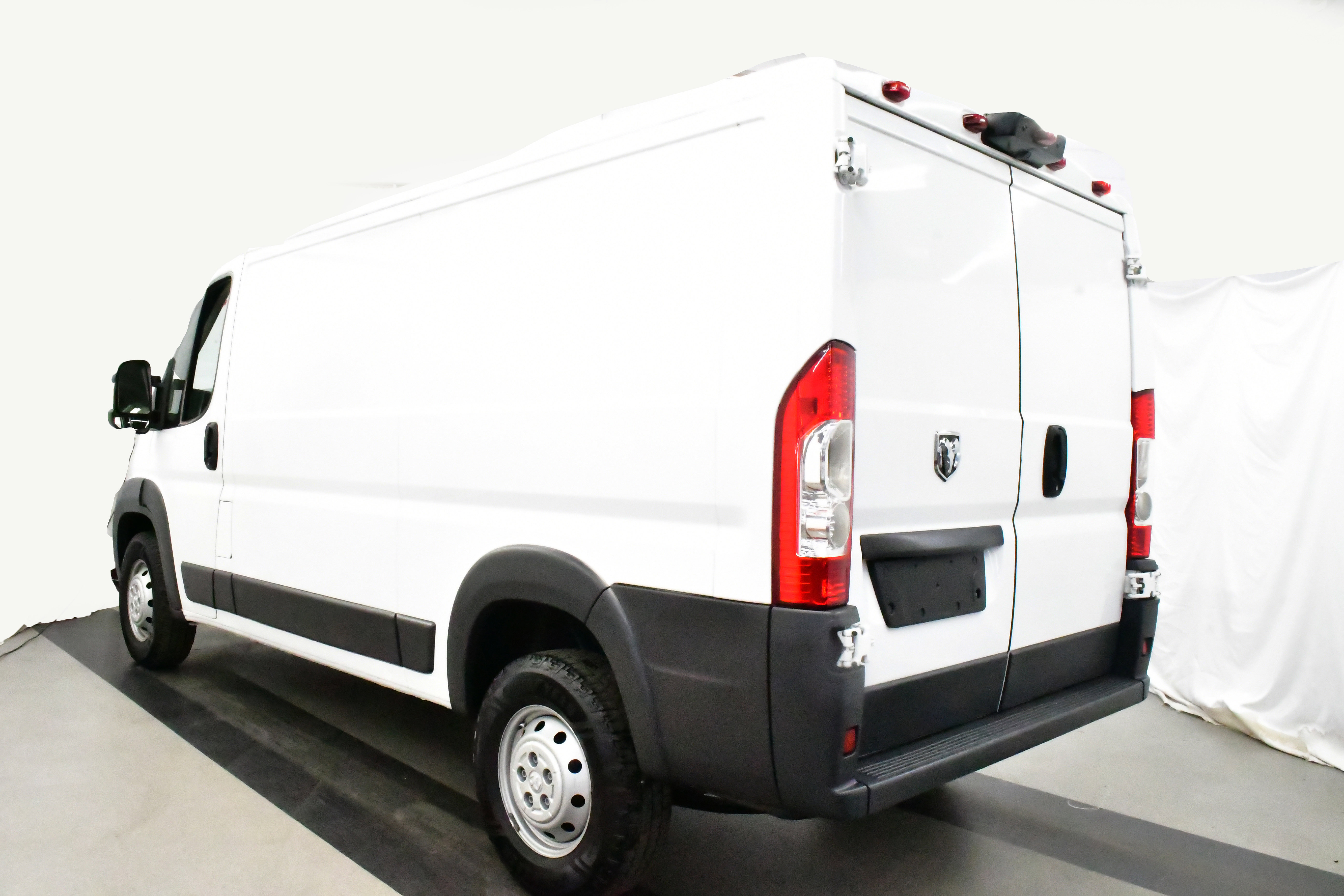 Used 2025 RAM ProMaster 2500 w/ Convenience Group image 10