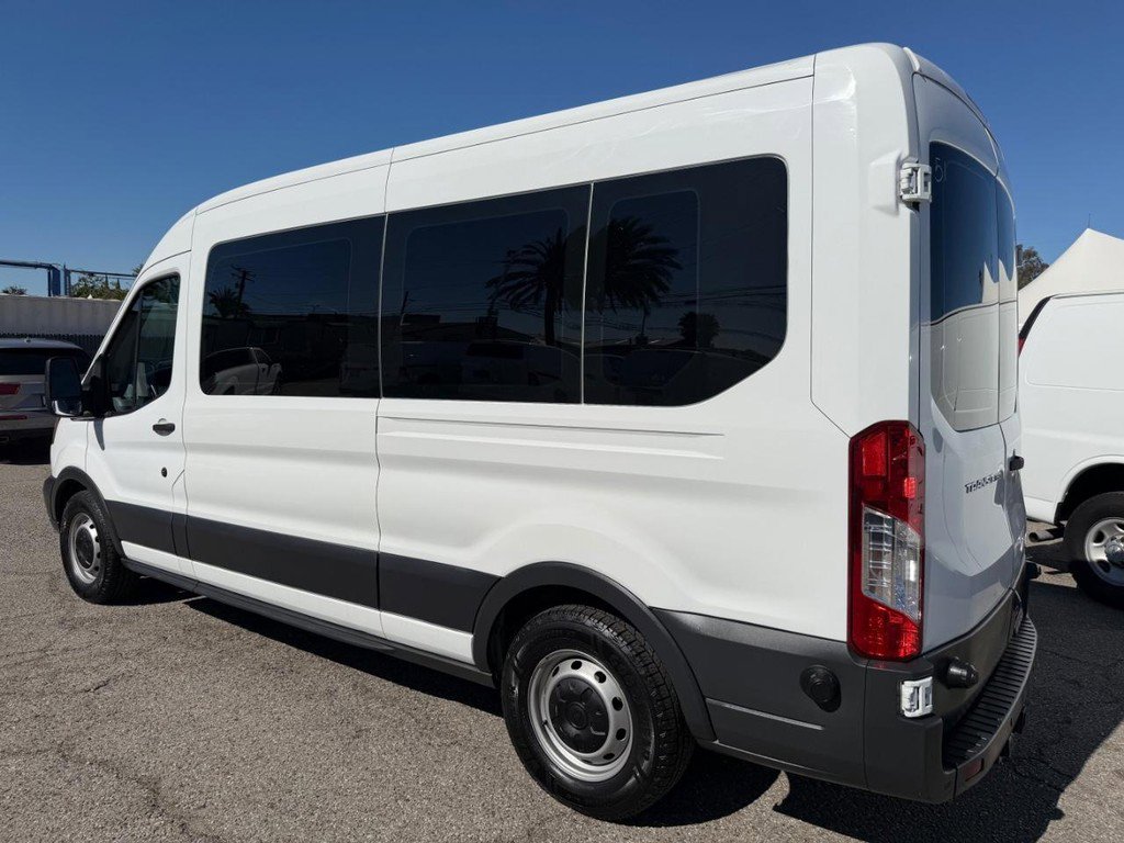 Used 2017 Ford Transit 350 XL image 9