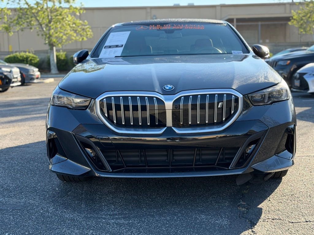 Used 2025 BMW i5 xDrive40 w/ M Sport Package image 5