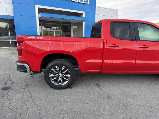 Used 2026 Chevrolet Silverado 1500 LT w/ Protection Package AWD/4WD image 4