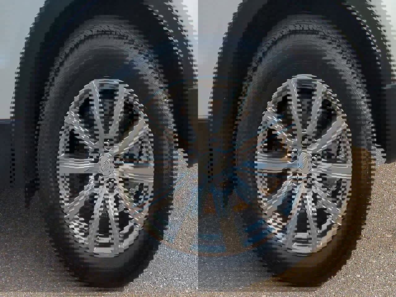 Used 2021 Cadillac XT4 Premium Luxury w/ Cold Weather Package image 13