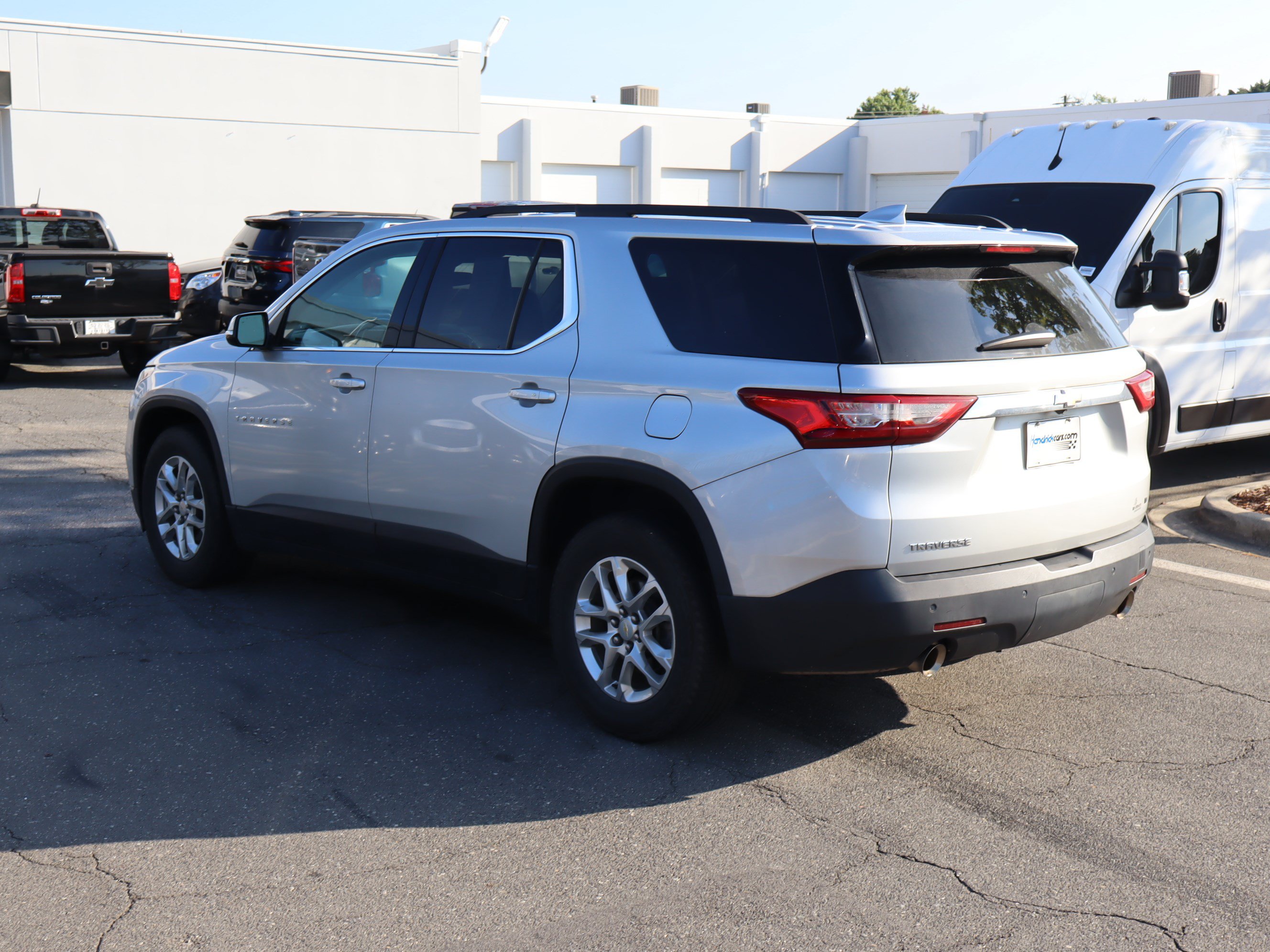 Used 2020 Chevrolet Traverse LT FWD image 8