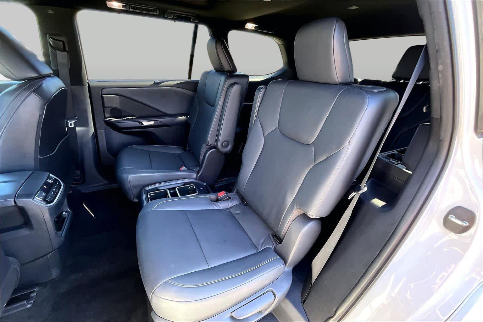 Certified 2024 Lexus TX 350 AWD w/ Captains Chair Package image 18