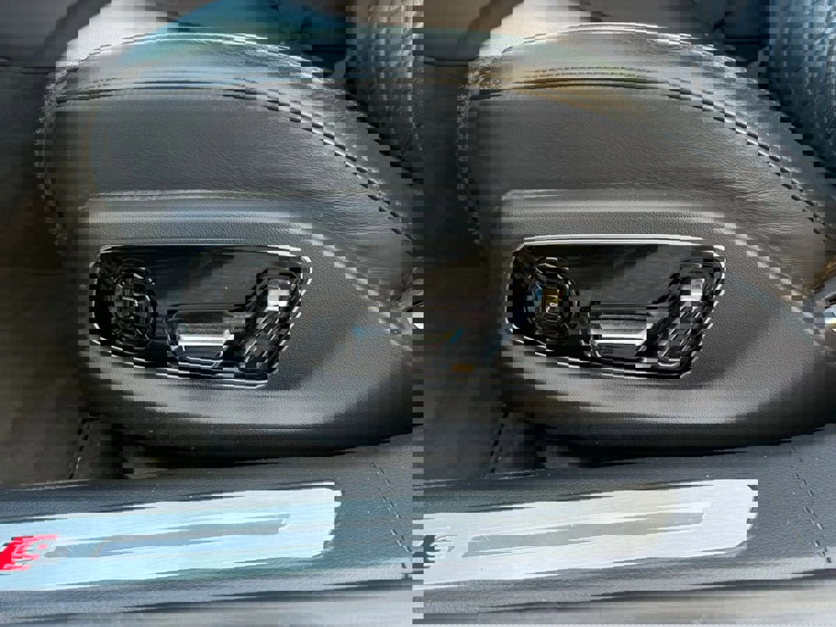 Used 2021 Audi S8 L w/ S8 Executive Package image 54