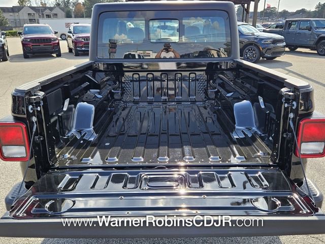 New 2026 Jeep Gladiator Sport AWD/4WD image 11
