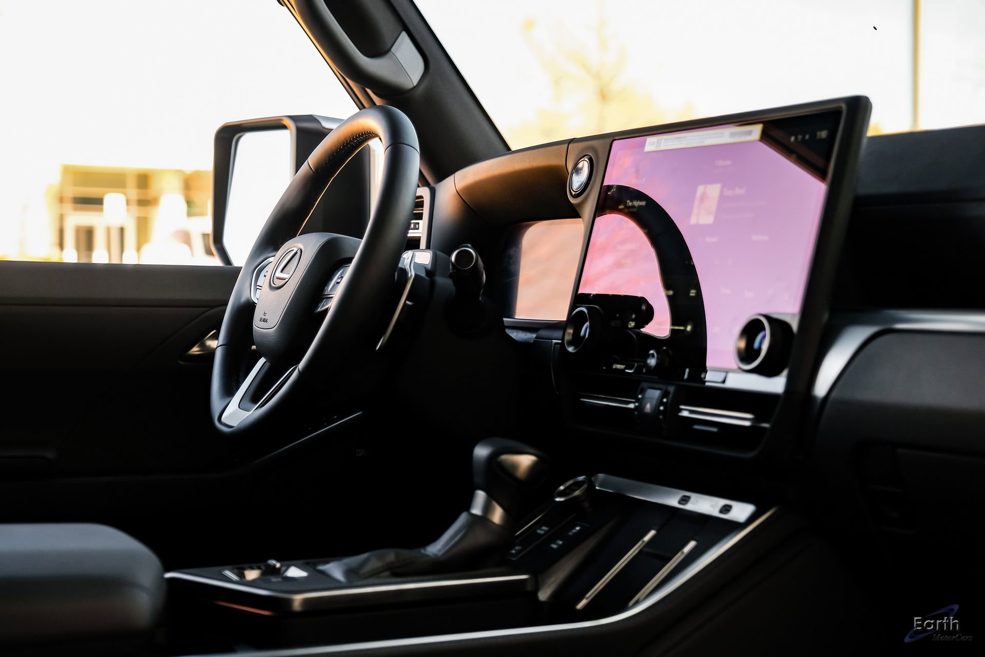 Used 2025 Lexus GX 550 550 Luxury+ HUD Traffic LIFTED w/ Accessory Package (2T) image 42