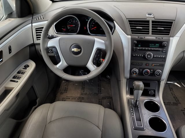 Used 2009 Chevrolet Traverse LT FWD image 13