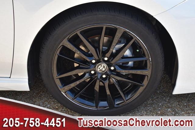 Used 2024 Toyota Camry XSE FWD image 11