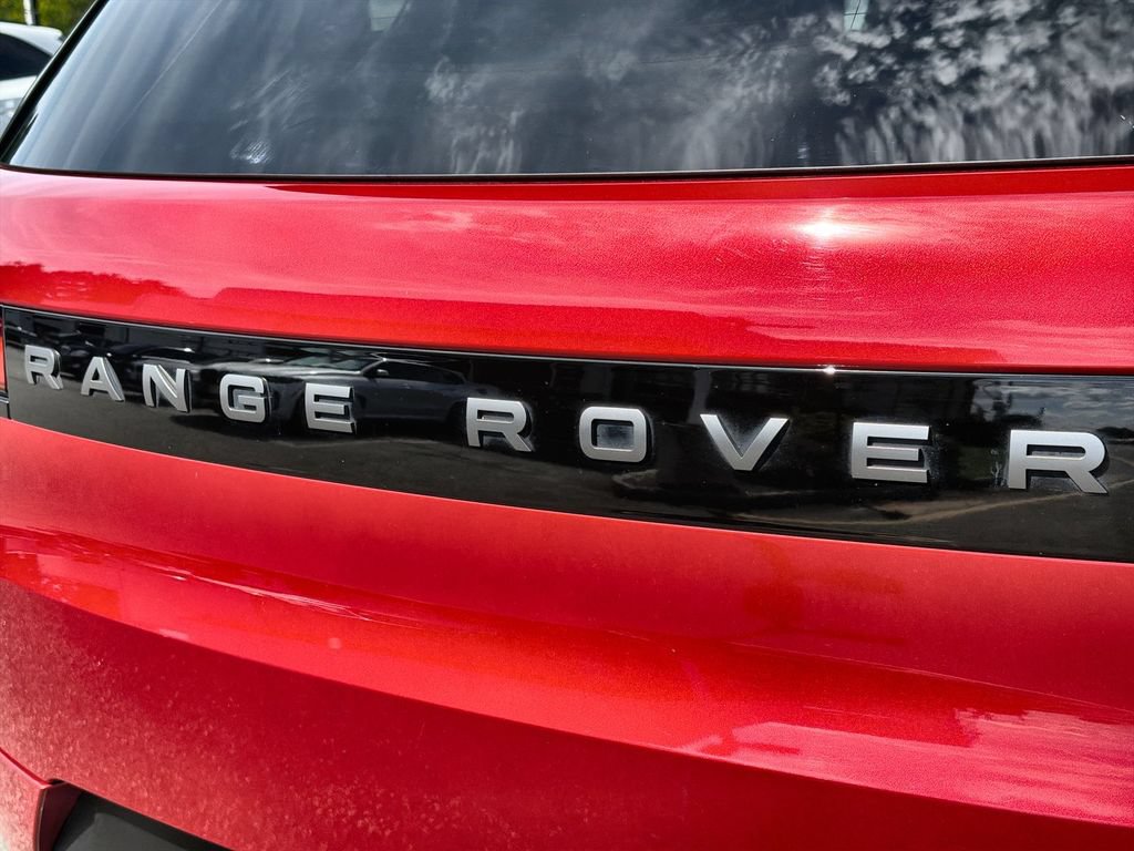Used 2023 Land Rover Range Rover Sport SE AWD/4WD image 15