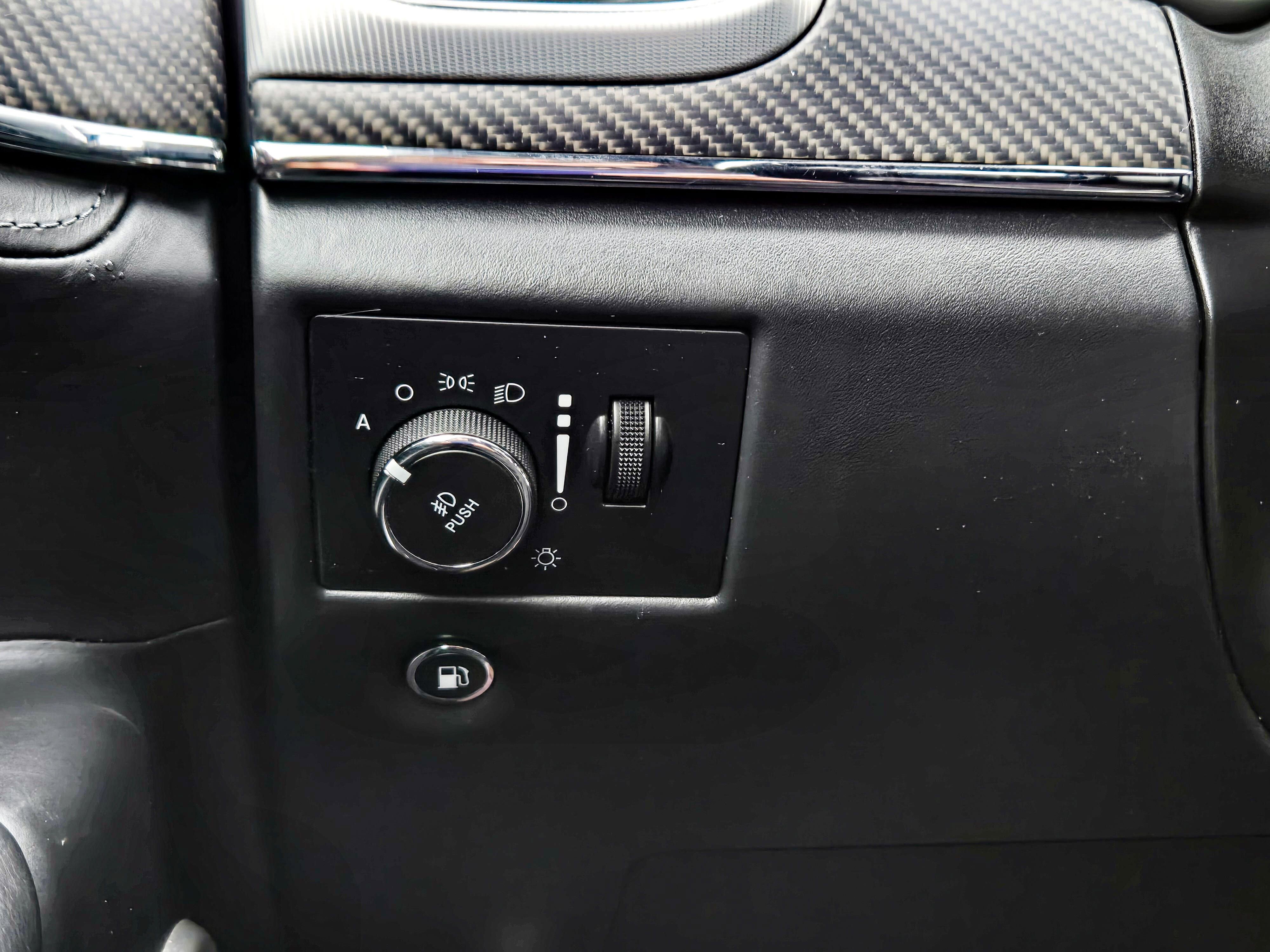 Used 2020 Jeep Grand Cherokee SRT image 43