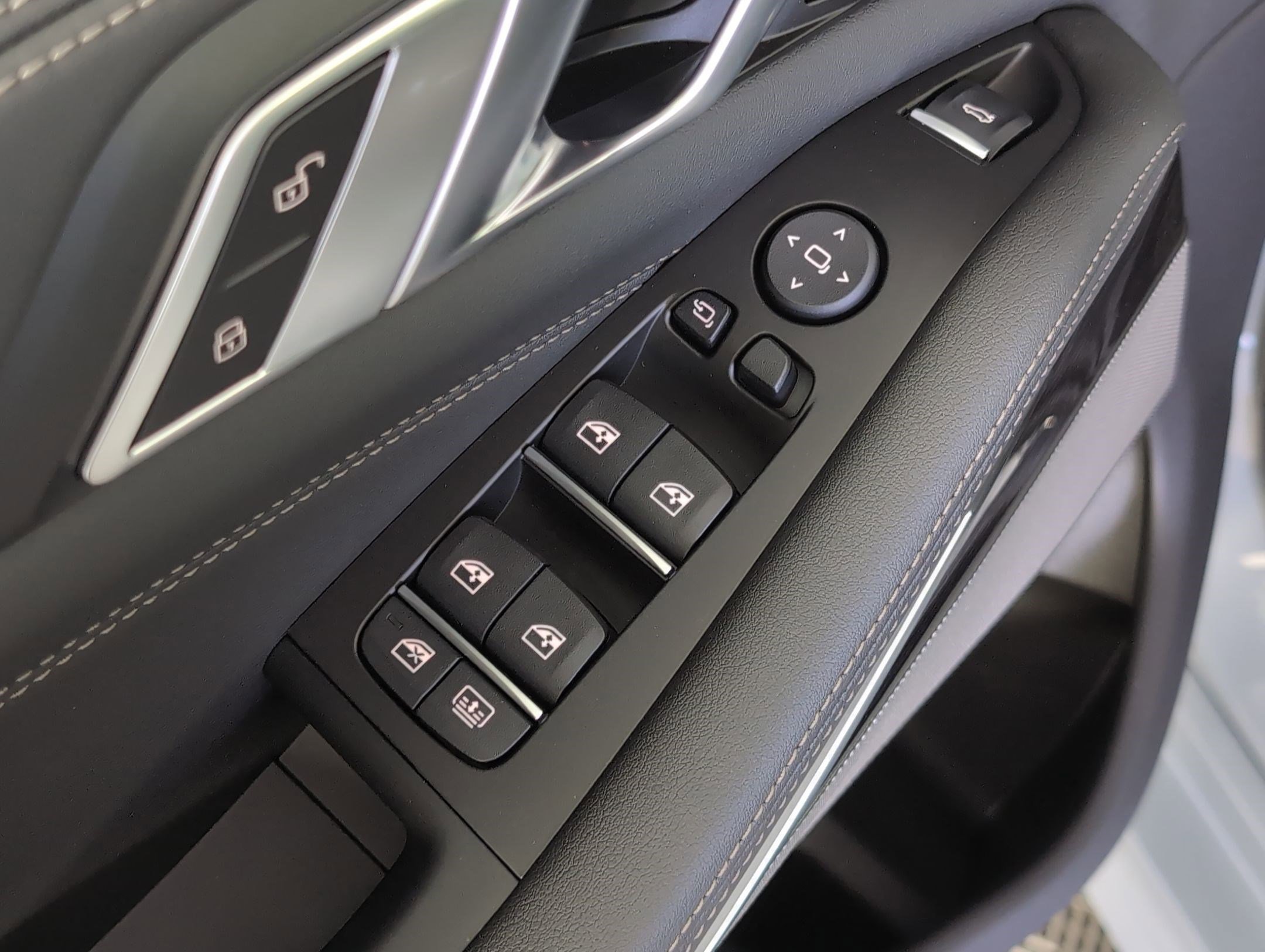 New 2026 BMW X7 xDrive40i w/ M Sport Package image 21