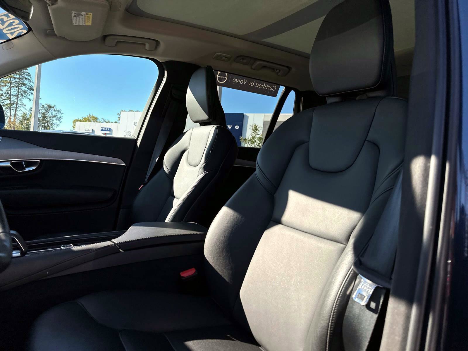 Certified 2025 Volvo XC90 B5 Core image 20