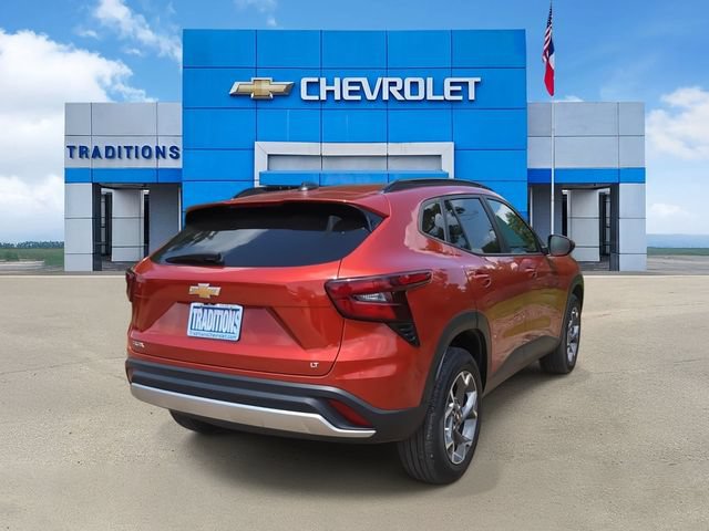 Certified 2024 Chevrolet Trax LT w/ Driver Confidence Package FWD image 9