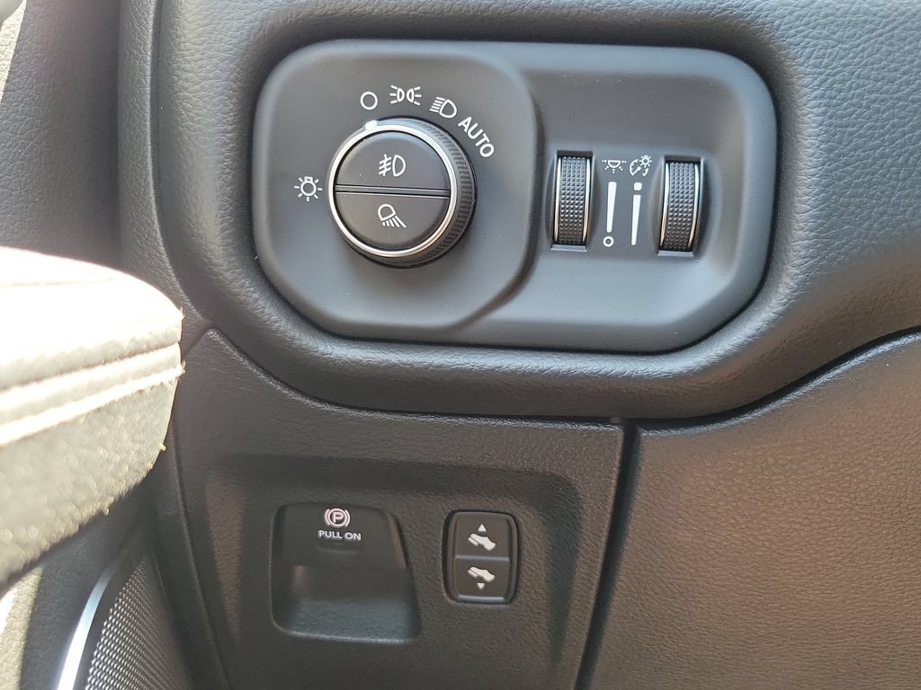 New 2026 RAM 1500 Laramie w/ Night Edition AWD/4WD image 24