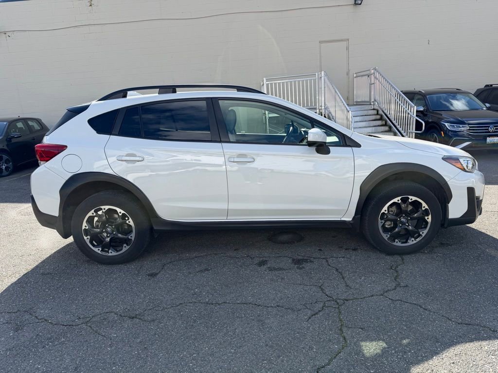 Certified 2022 Subaru Crosstrek 2.0i Premium w/ Popular Package #2 image 9