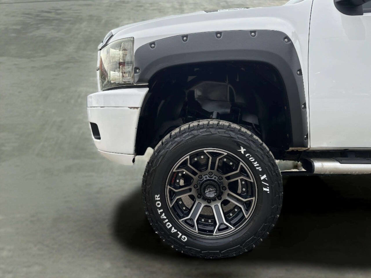 Used 2013 Chevrolet Silverado 3500 LTZ w/ LTZ Plus Package image 35