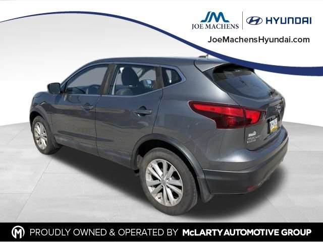 Used 2018 Nissan Rogue Sport S w/ S Appearance Package AWD/4WD image 9