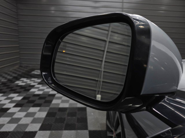Used 2017 Jaguar XE Prestige RWD image 38