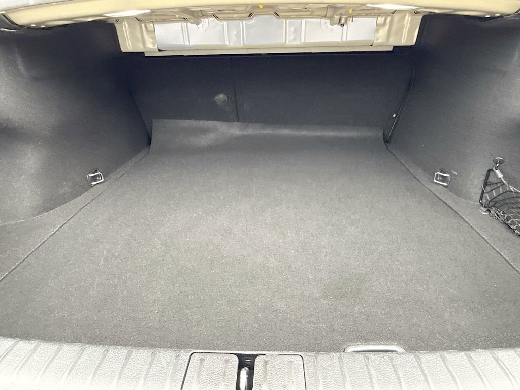 Used 2024 Genesis G70 2.5T RWD image 12