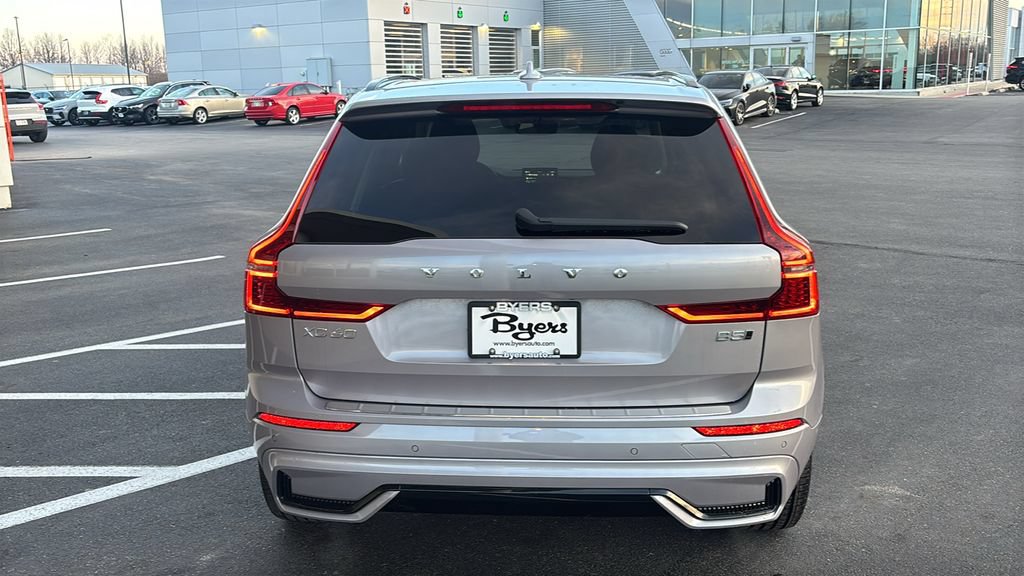 New 2026 Volvo XC60 B5 Plus w/ Protection Package Premier AWD/4WD image 31