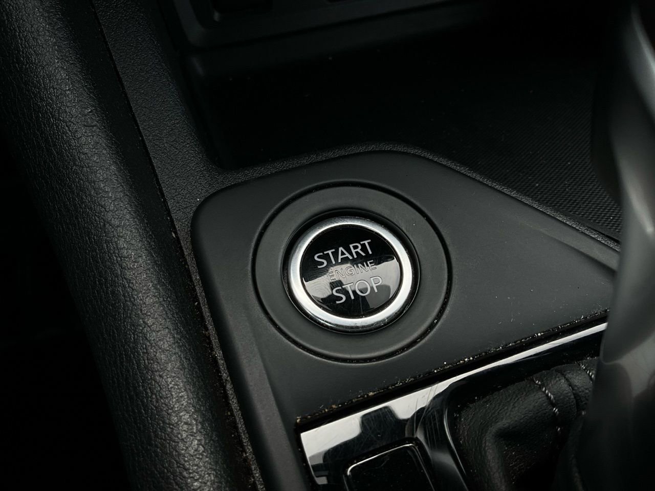 Used 2025 Nissan Sentra S image 22