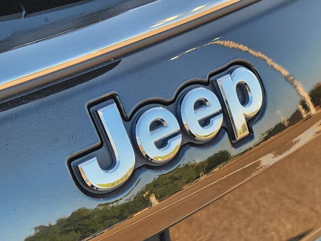 Used 2024 Jeep Compass Sport AWD/4WD image 9