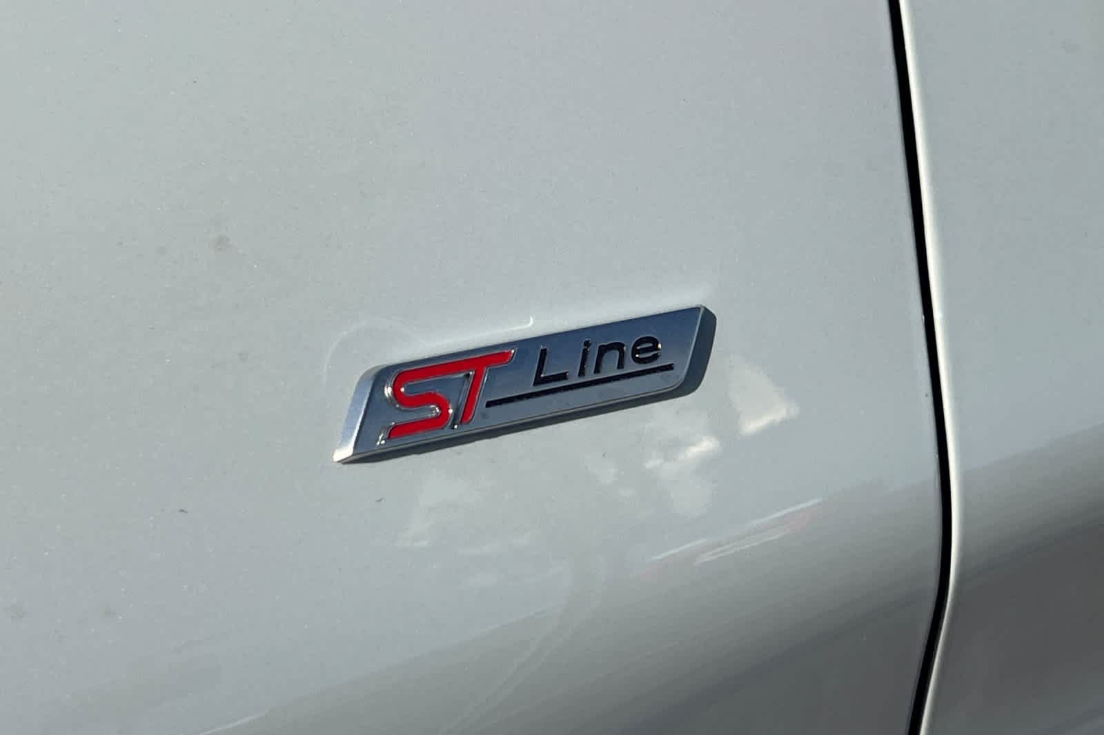 New 2026 Ford Explorer ST-Line w/ Premium Package RWD image 29