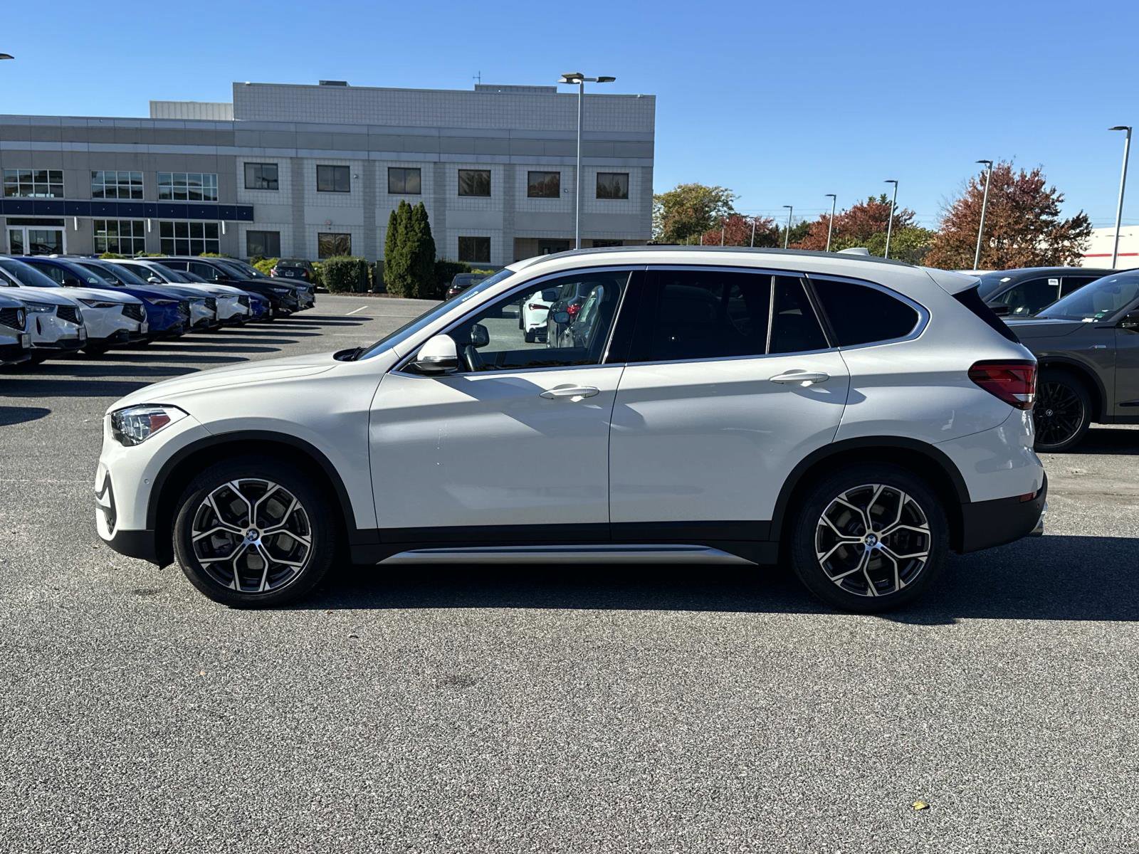 Used 2021 BMW X1 xDrive28i w/ Premium Package image 7