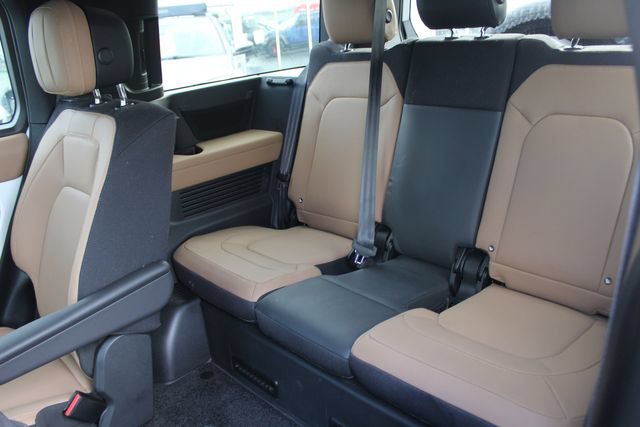 Used 2026 Land Rover Defender 130 V8 AWD/4WD image 30
