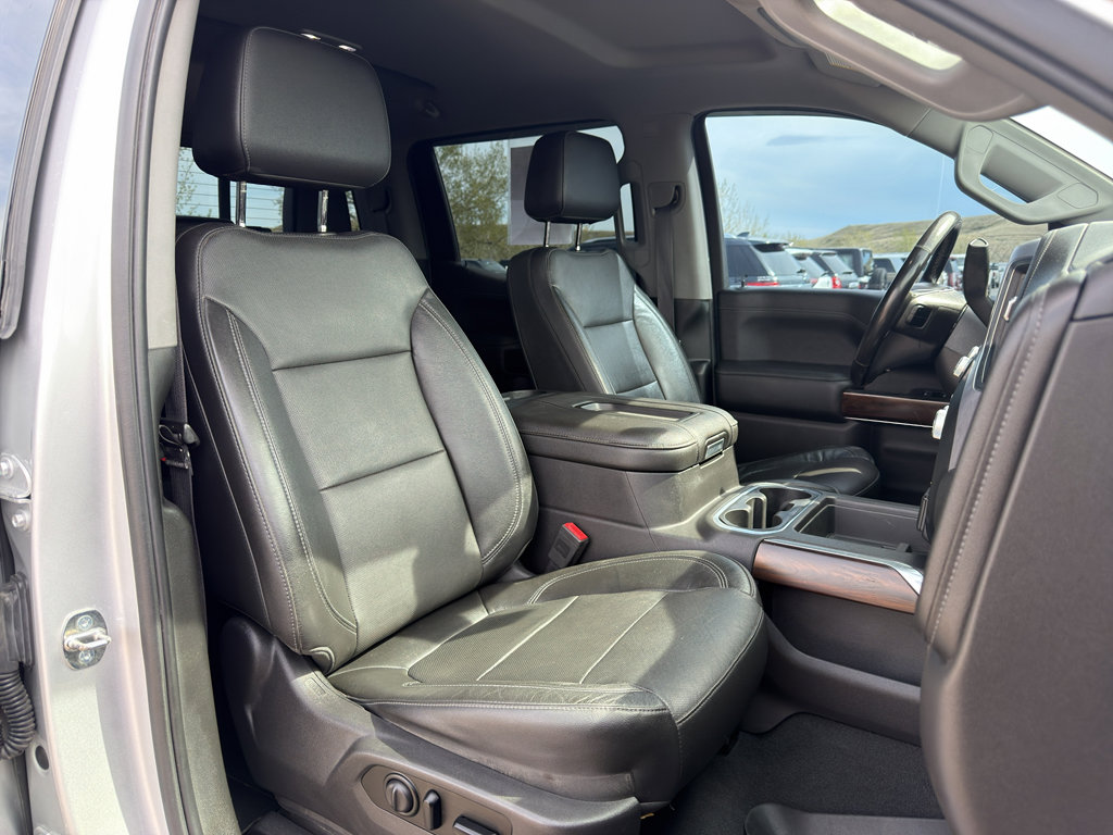 Used 2019 GMC Sierra 1500 SLT w/ SLT Premium Package AWD/4WD image 19