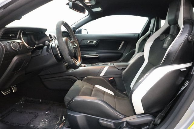 Used 2022 Ford Mustang Shelby GT500 w/ Carbon Fiber Track Pack RWD image 76